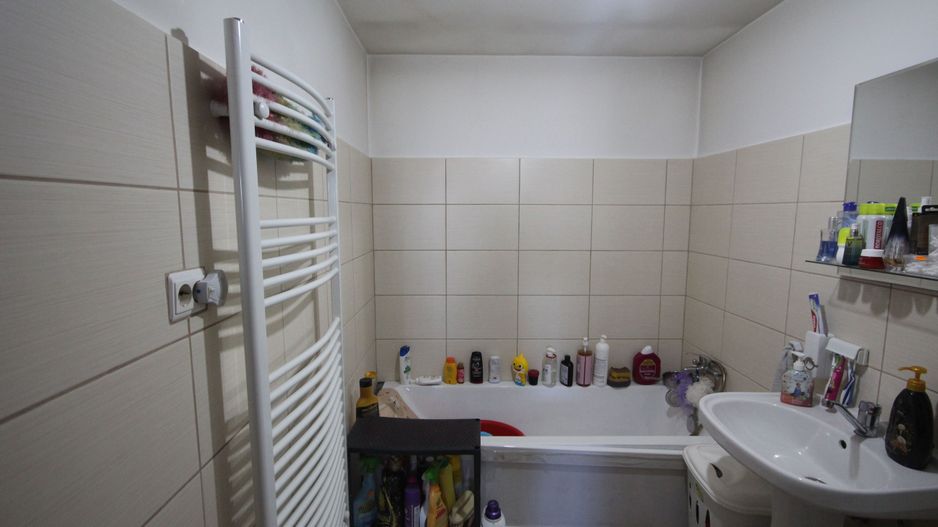 Casa individuala cu teren generos - Poză 10