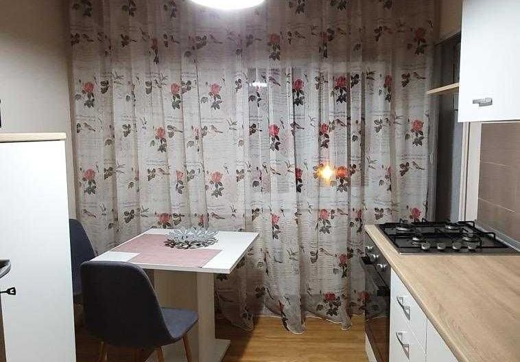 Se oferă spre vânzare un apartament cu 2 camere, Et. 1,Str Munteniei - Poză 7