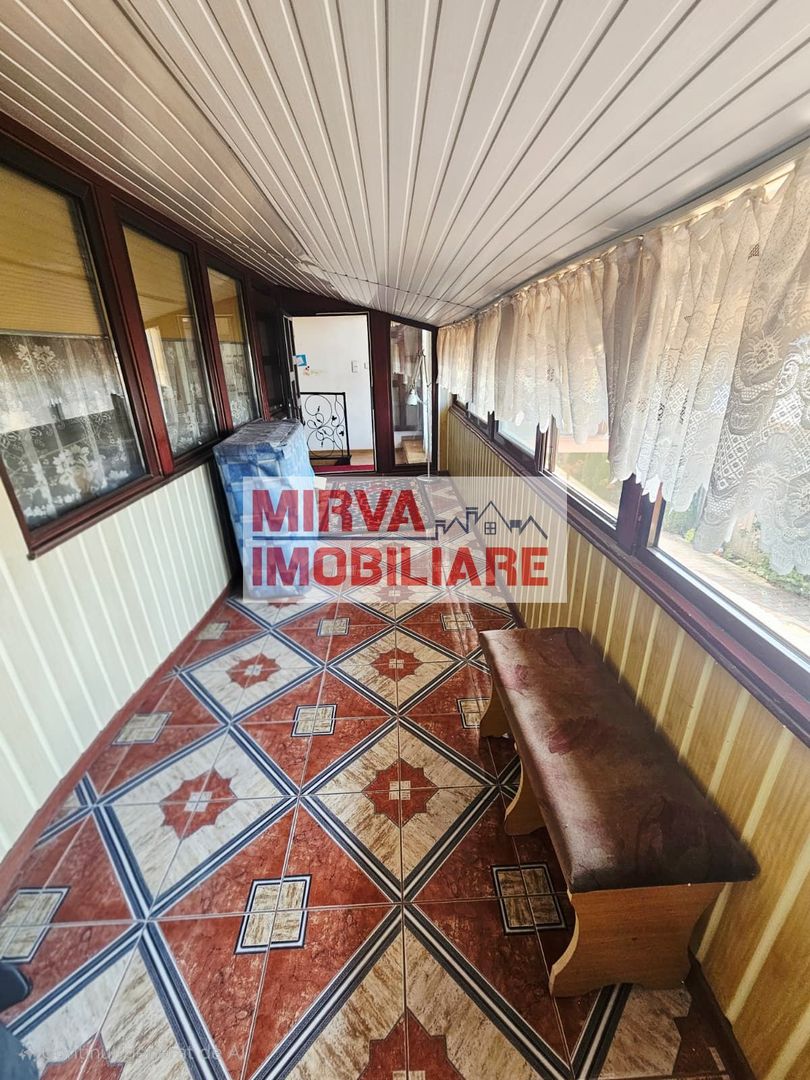 🏡 Casă spațioasă cu 9 camere în Strejnicu – pentru locuință, birouri - Poză 53