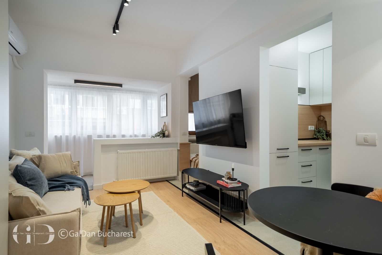 APARTAMENT 2 CAMERE PRIMA INCHIERE ULTRACENTRAL - Poză 1