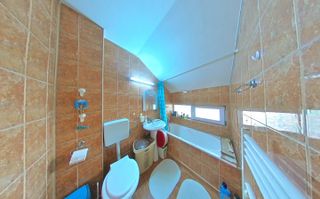 Apartament 2 camere în vilă regim P+2 | centrala proprie | mobilat | - Poză 9