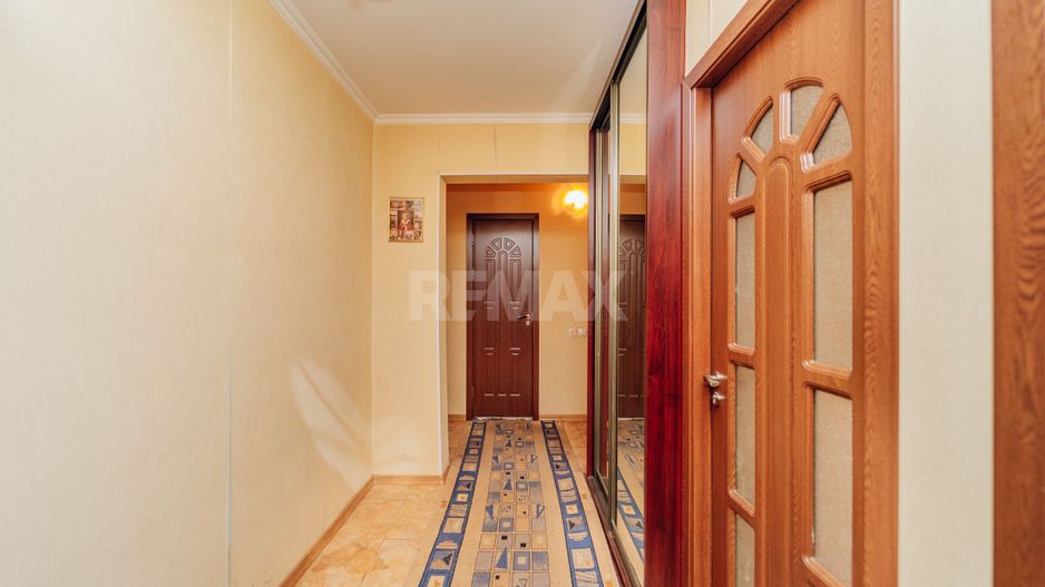 Apartament cu 3 camere - Poză 4