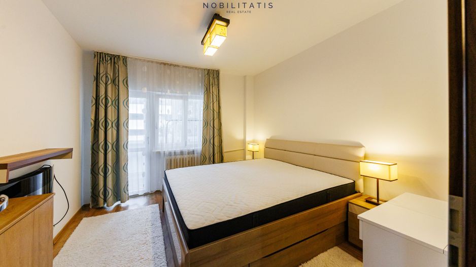 Un apartament cum rar găsești, în centrul orasului | 4 camere & 2 bai - Poză 16