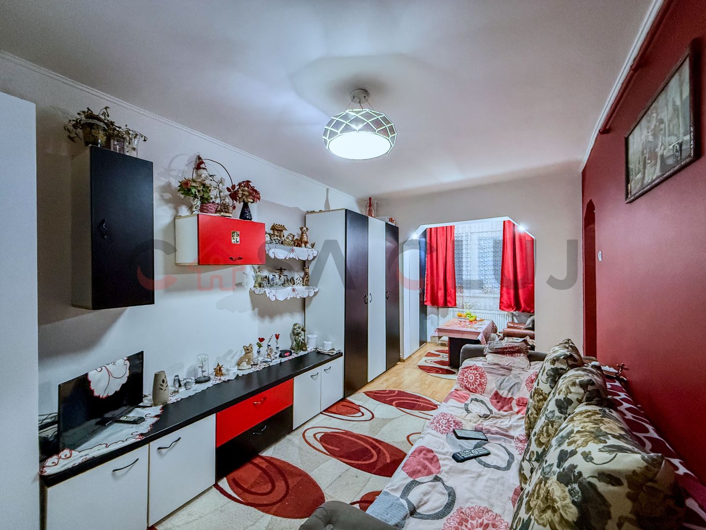 1 camera, Marasti, la cheie - Poză 1