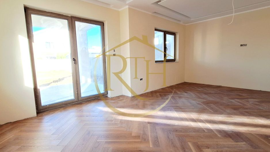 Oferim spre vanzare casa-duplex cu 4 camere si 3 bai situata in Giroc - Poză 1