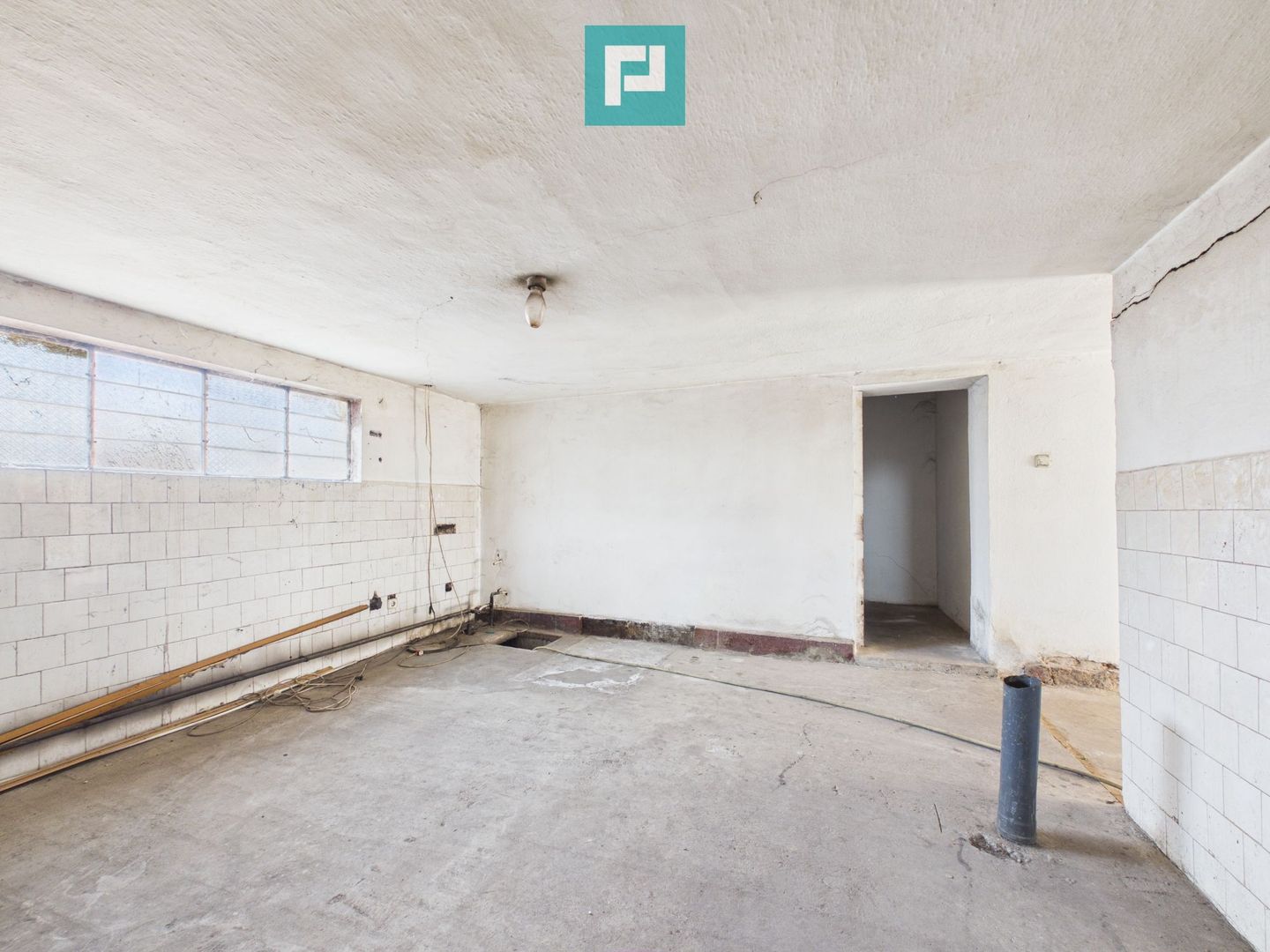 Casa cu multiple destinatii in Galsa - Poză 28