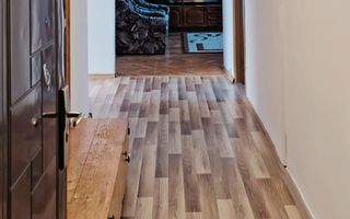 3 camere, situat la etajul 1 al unui imobil din zona 13 Decembrie Făget - Poză 7