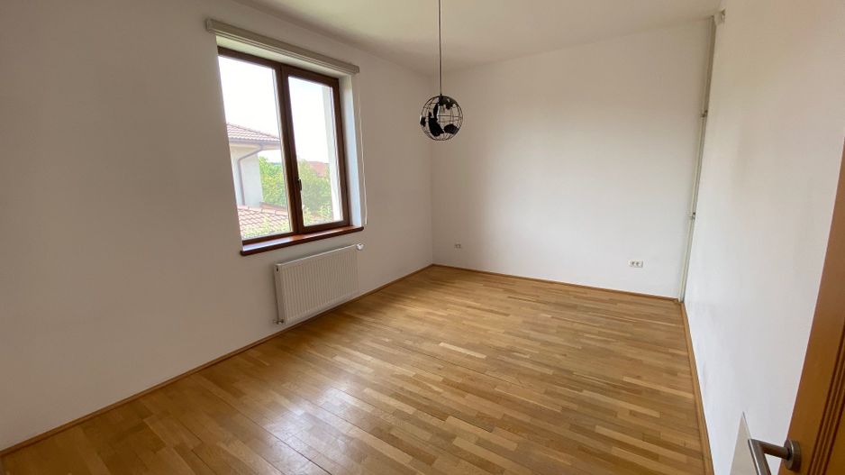 Vilă  inchiriere zona Aradului aproape de British School - Poză 8