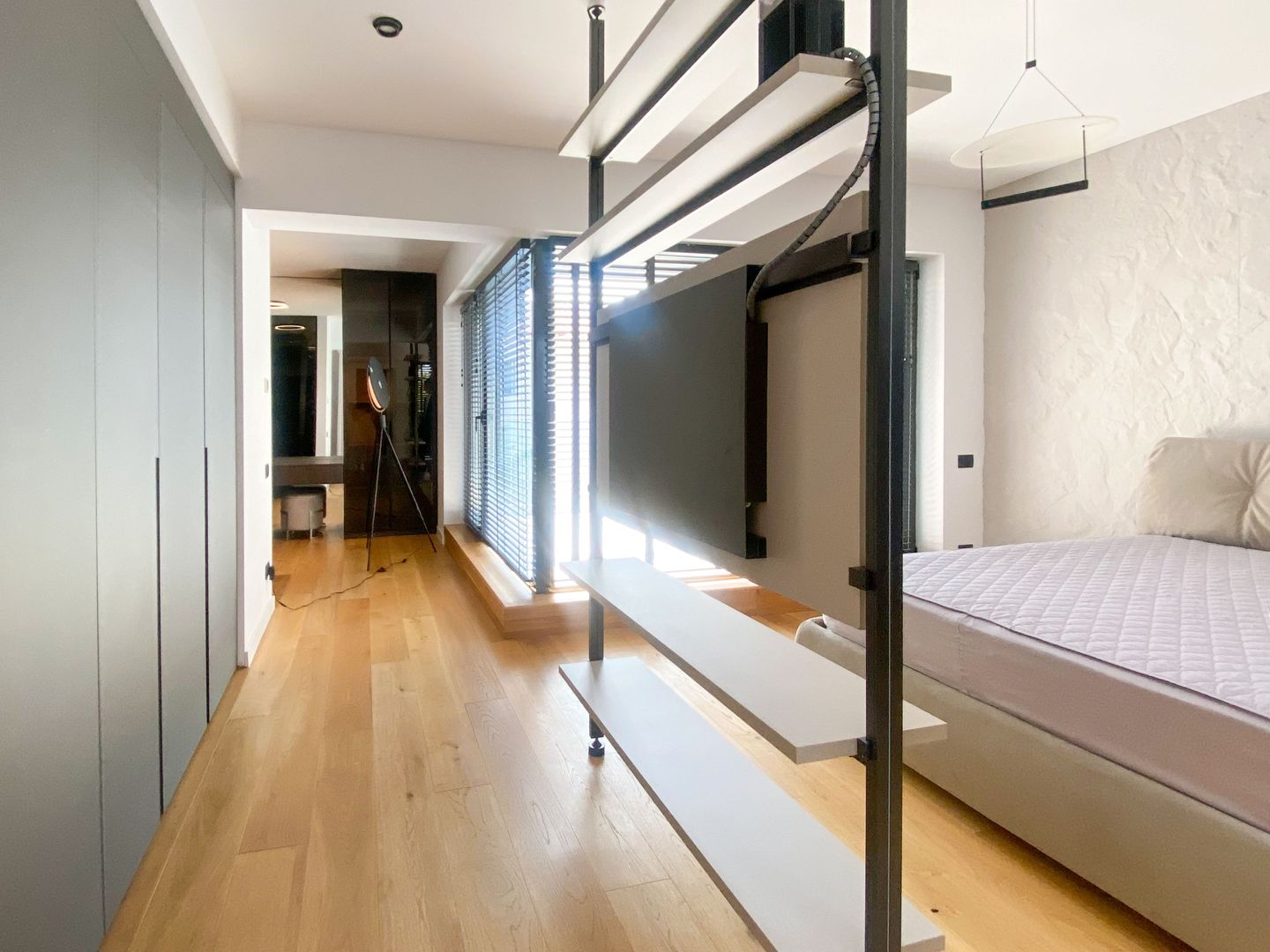 Chirie | Vilă 5 camere 240mp | Curte | Parcare inclusă - Poză 7