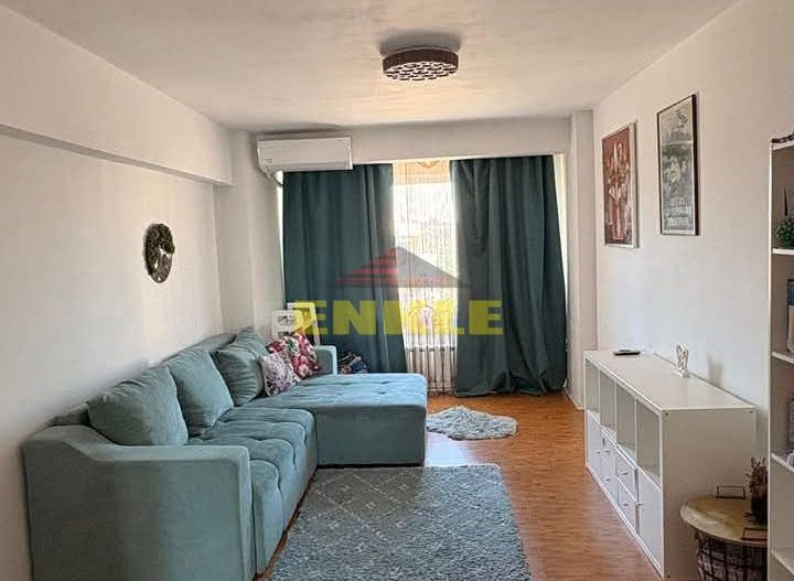 DE ÎNCHIRIAT – APARTAMENT 4 CAMERE, ZONA BAZAR - Poză 1