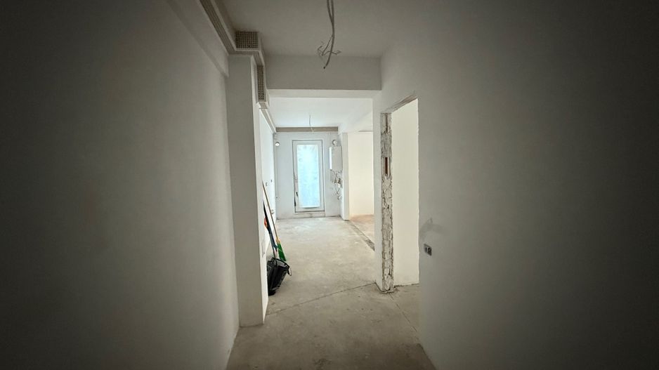Apartament 4 Camere de Vanzare - Poză 16