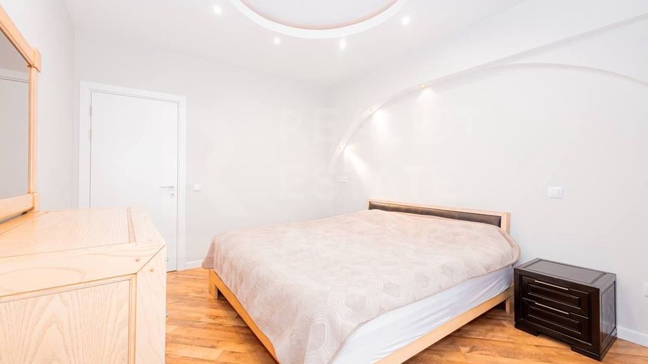 Chirie, apartament, 2 camere, strada  Mihai Eminescu, Centru - Poză 6