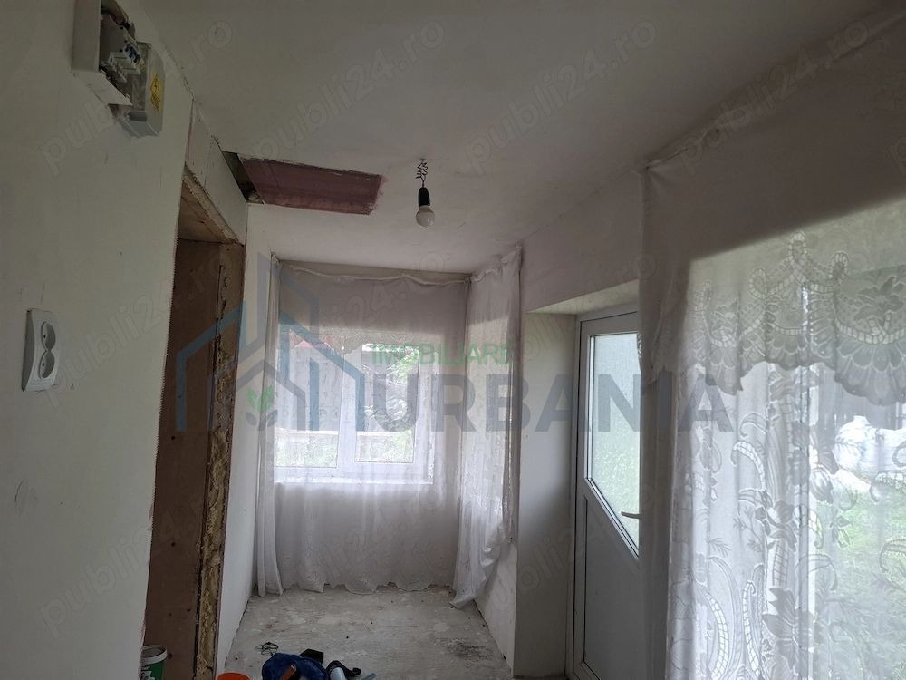 Casă de vânzare în comuna Tansa, zonă liniștită, aproape de centru - Poză 1