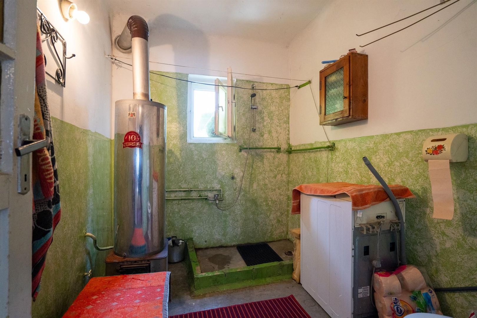 Casa singur in curte cu acces auto si teren 993 mp in Iosia.ï¿½ - Poză 5