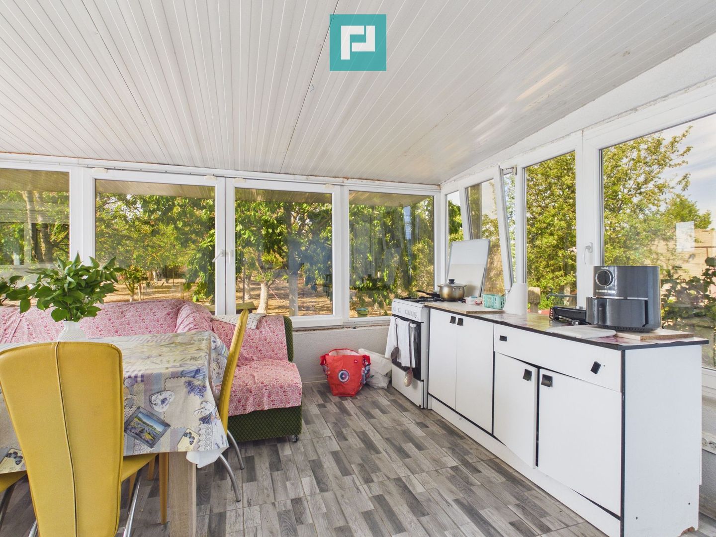 Casă retrasă Pișchia – 4 camere, teren 920 mp - Poză 24