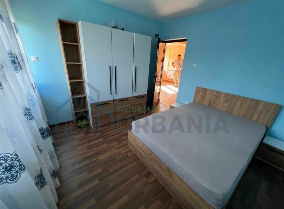 Casă de închiriat, Rusenii Vechi, Holboca - 7 camere, curte 400 mp - Poză 2