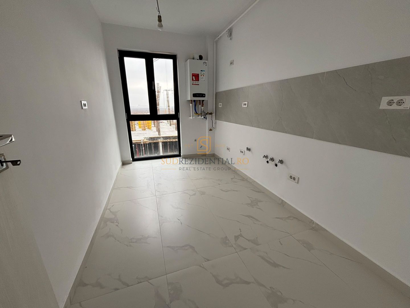 Garsoniera de inchiriat, Sky Garden Residence, acces metrou Berceni - Poză 2