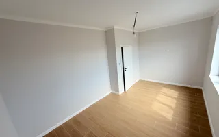 Bucovăț-Duplex 4 Camere-La Cheie - Poză 22