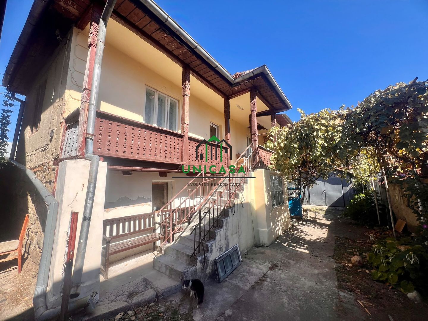 CASĂ DE VÂNZARE ÎN CĂLIMĂNEȘTI / JUDEȚUL VÂLCEA / 52.000 € - Poză 1
