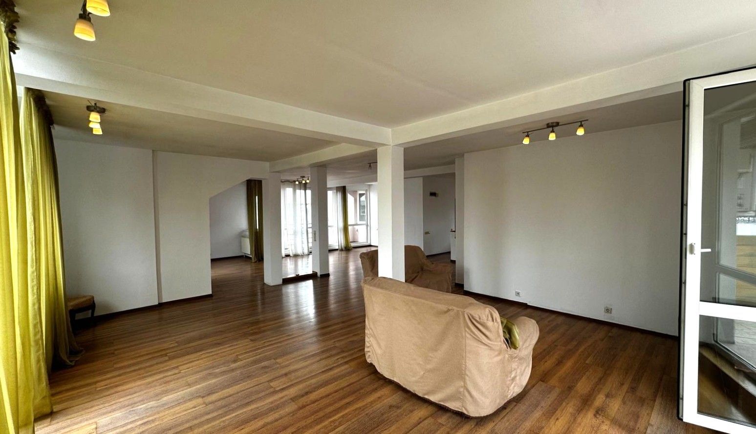 Apartament Generos 3 Camere 172mp cu Terasă 16mp Primăverii - Poză 21