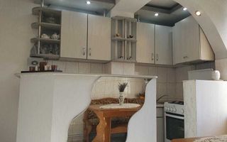 Vand apartament cu 2 camere, etaj 1 pe Bulevardul Pandurilor - Poză 6