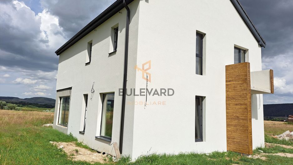 Comision 0. Casa in zona Motel Gilau! 427 mp teren, garaj - Poză 1