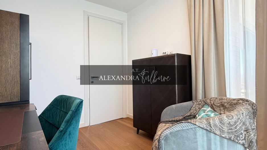 Apartament PREMIUM cu curte, terasă și lift cu acces direct în living - Poză 8