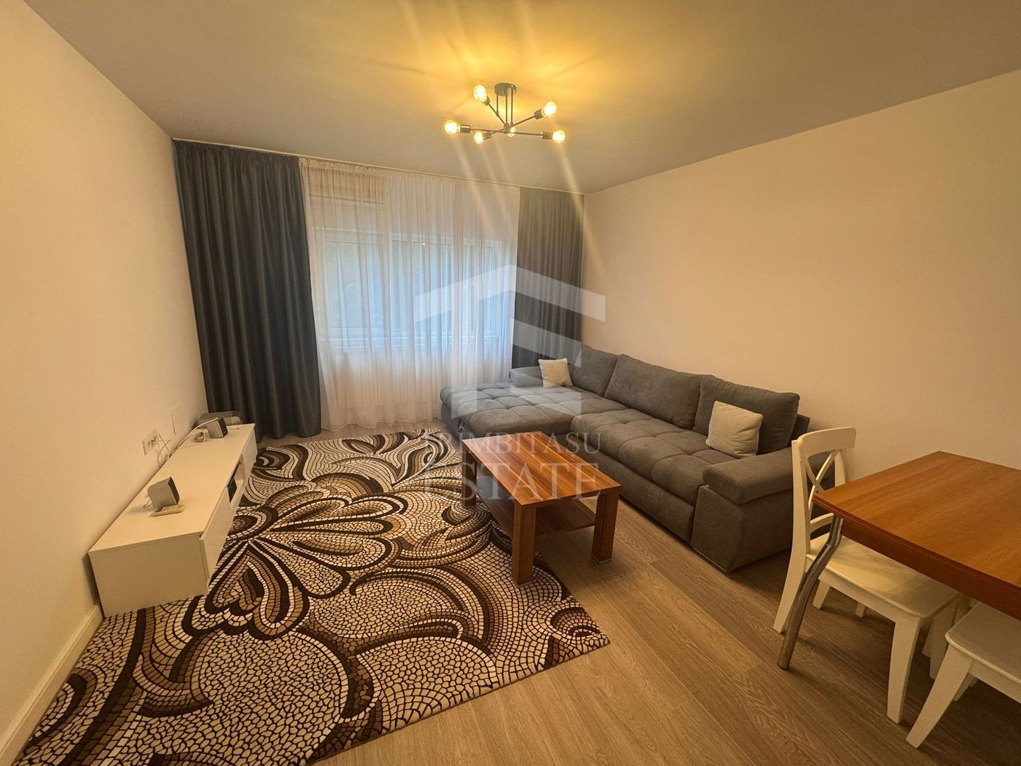 Sebastian 3 Camere Centrala Parcare 2 bai 3/8 - Poză 1