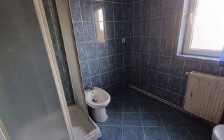 Apartament 3 camere decomandat - Poză 4