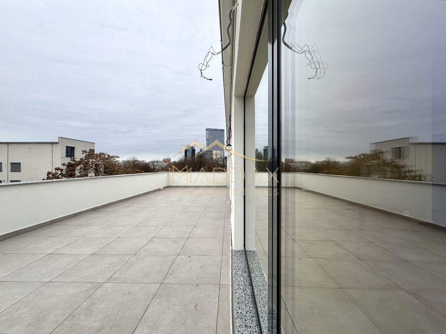 Apartament cu 3 camere *Prima Inchiriere* + Terasa *50mp* / Aviatiei - Herastrau - Poză 19