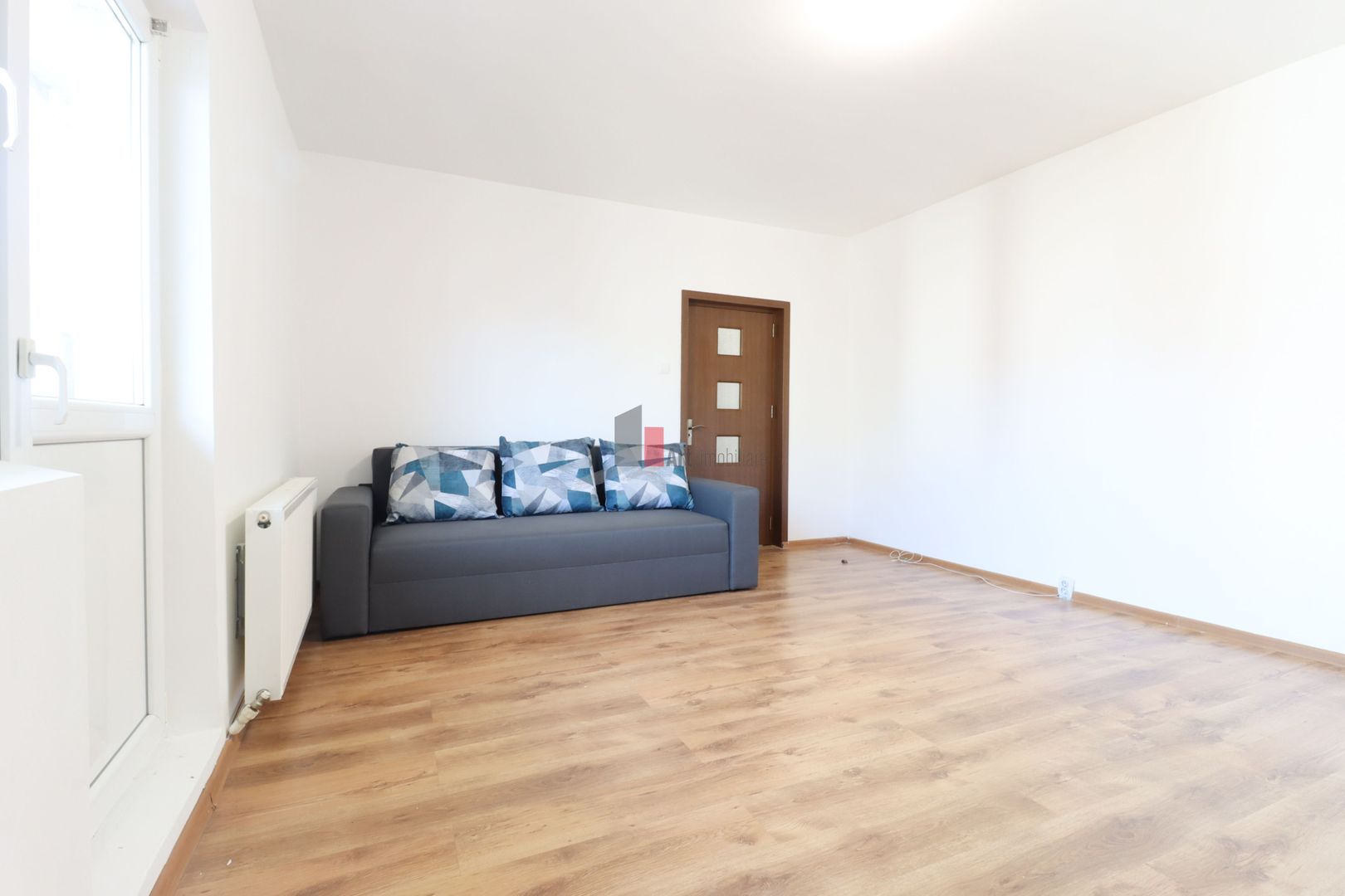 Apartamentul "BRILLANT", bloc nou, mobilat/utilat, CENTRALA PROPRIE - Poză 3