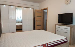 APARTAMENT 2 CAMERE – ZONA SCAFANDRI – VEDERE SUPERBĂ CĂTRE PORT - Poză 2