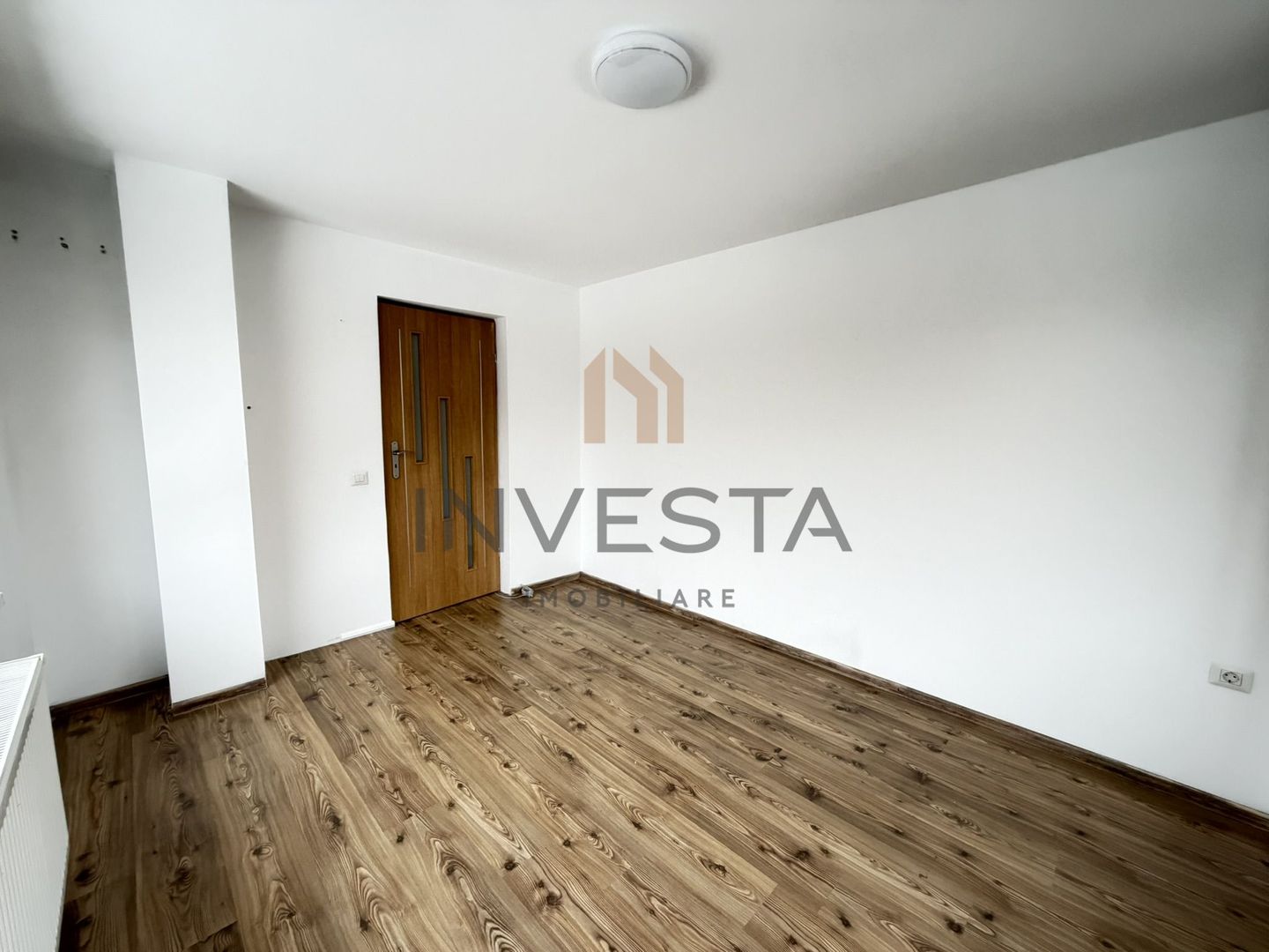 Casa deosebita de inchiriat- zona Mihai Romanul - Poză 17