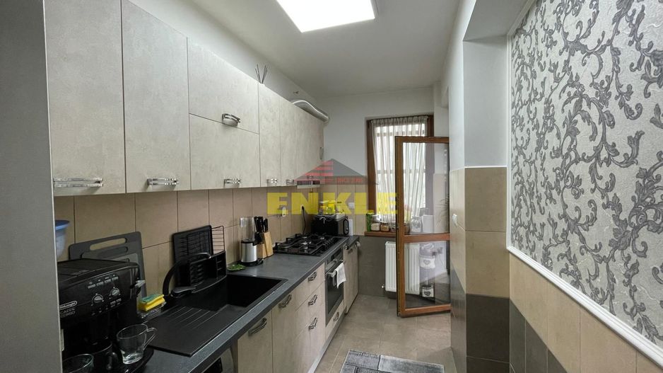 DE VANZARE APARTAMENT CU DOUA CAMERE IN BLOC NOU - Poză 5