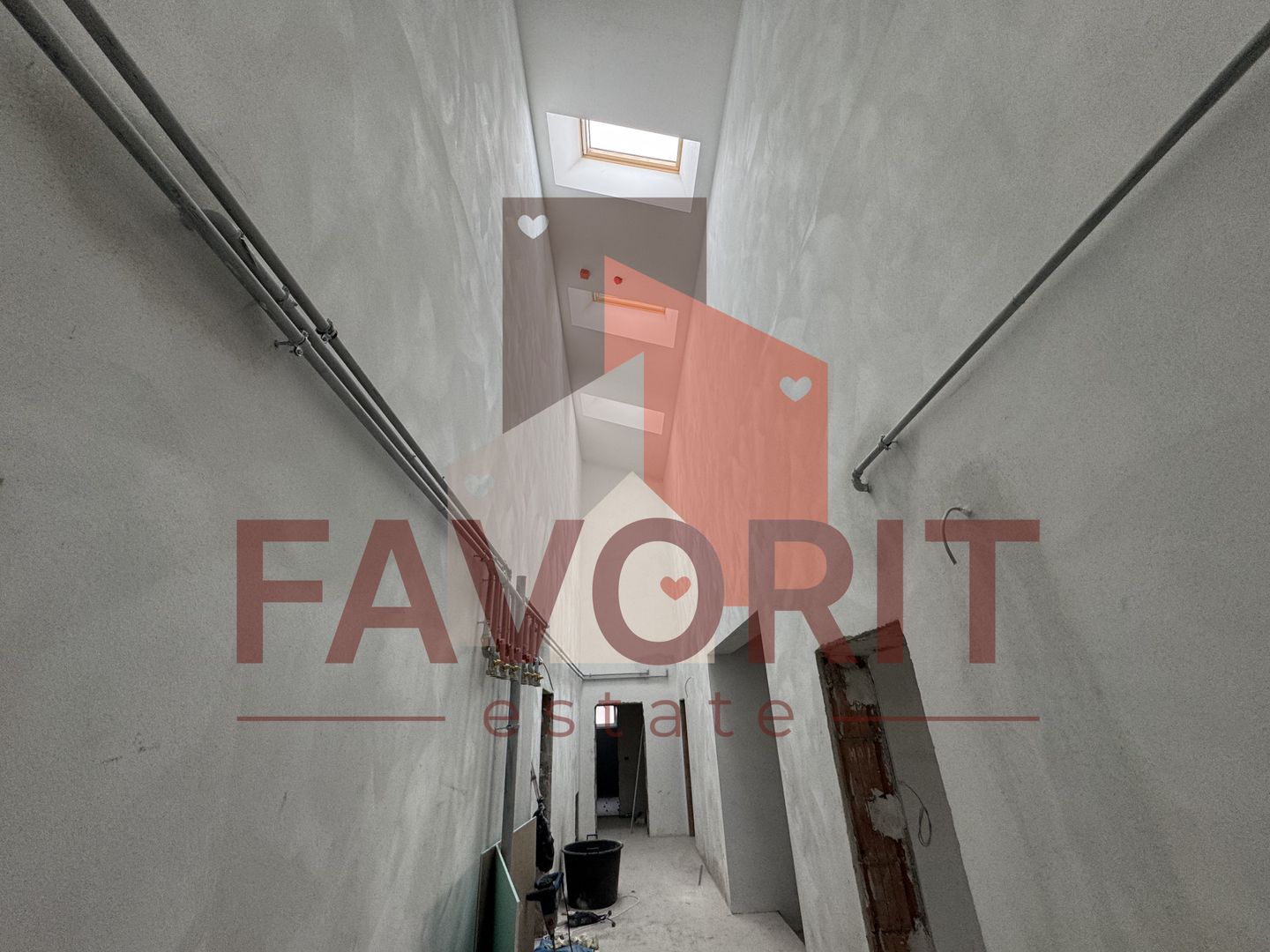 Etaj 2. Apartament pe 2 nivele. 2 bai. 2 locuri de parcare - Poză 9