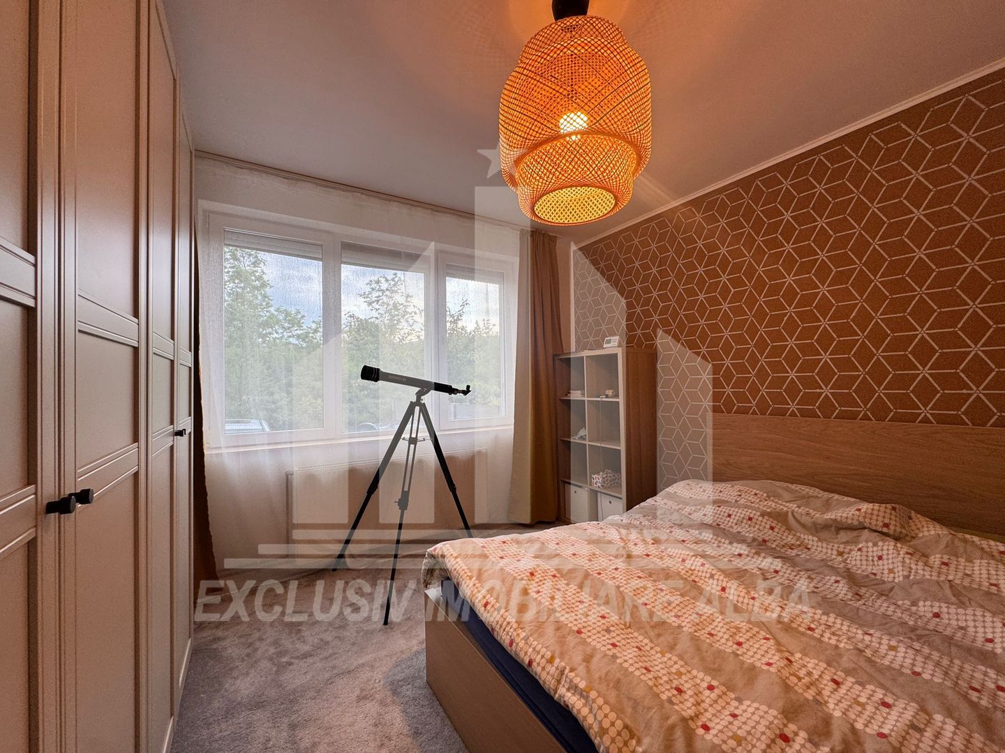 Apartament cu 2 camere cu curte privata, Cetate - Poză 4