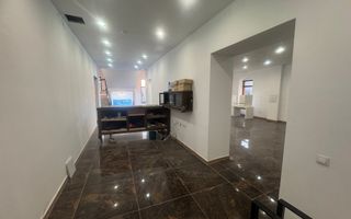 Spațiu de închiriat ultracentral – ideal pentru afacerea ta! - Poză 19