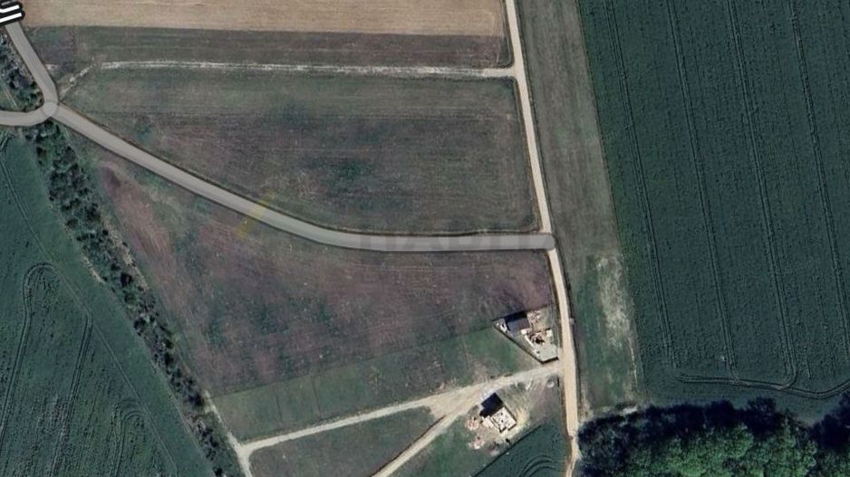 Teren | Poiana Ciolpani | Iris Orangerie - Poză 3