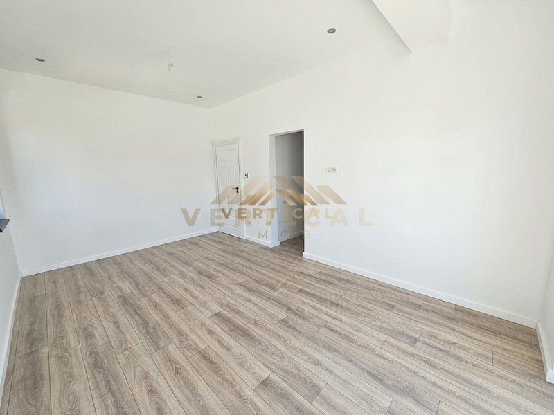 Vila deosebita in comuna Berceni - Poză 17