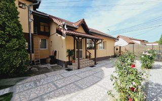 Casa in regim cuplat de vanzare, Lipoveni - Poză 1