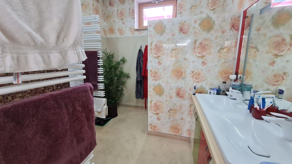 Vila individuala în zona de top - Poză 14