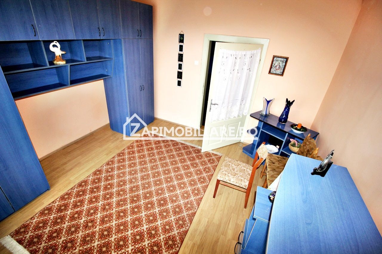 Casa+spatiu comercial,5 camere,2 bai.847mp teren,0%comision - Poză 14