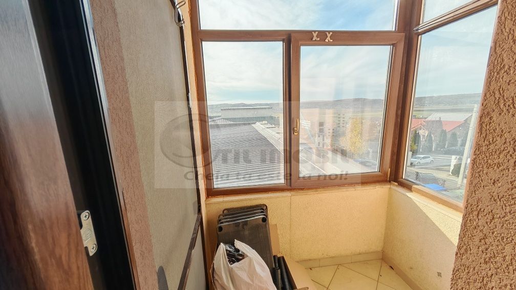 Apartament 2 camere cu parcare Valea Lupului - 380 euro - Poză 5