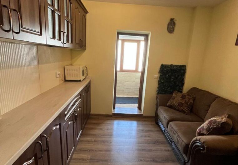 Apartament 2 camere – Decomandat – Etaj 1 – Zona Trocadero - Poză 3