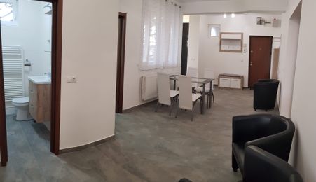 Apartament cu 4 camere, 75mp, Zona Semicentrala
