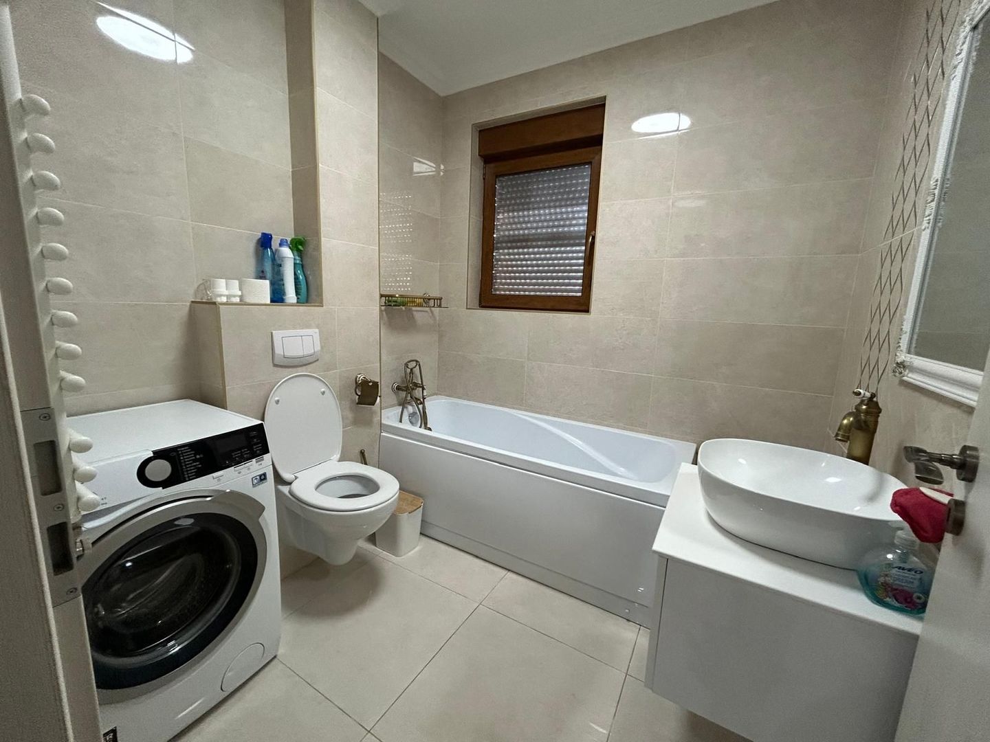 Apartament modern I 2 Locuri parcare I Dumbravița - Poză 7