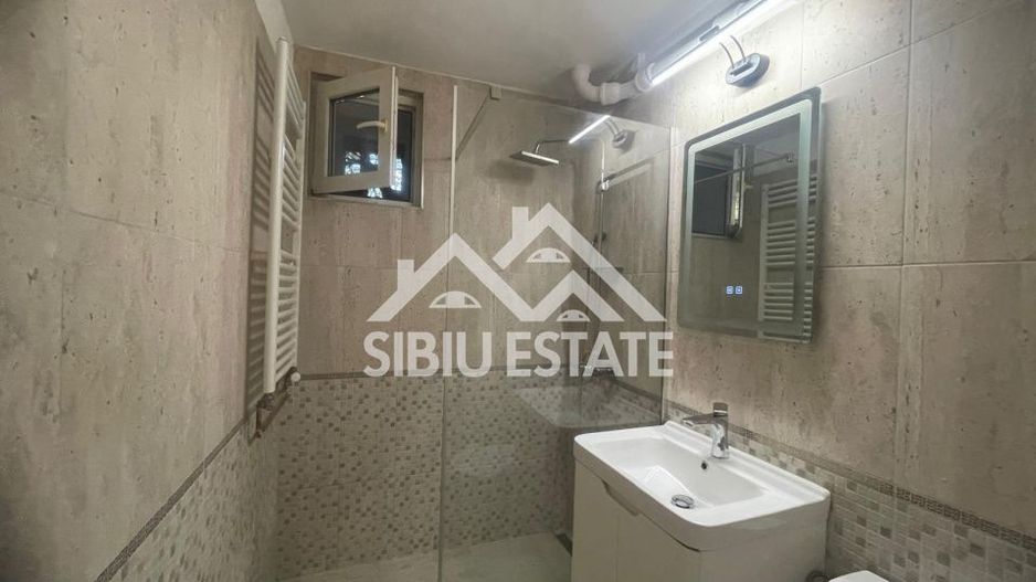 Apartament de vanzare cu 3 camere, balcon, etaj 1 -Zona Calea Dumbravii - Poză 14