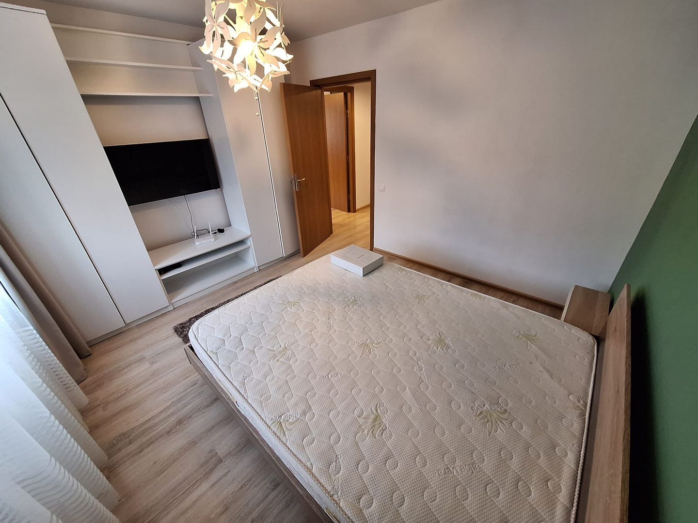 2 camere - DECOMANDAT - Mobilat SI Utilat - Parcare Subterana - Poză 4