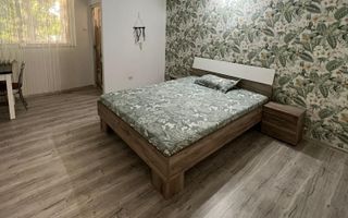 Apartament 1 cameră, 32 m², etaj 3, zona Podul de Piatră - Poză 6