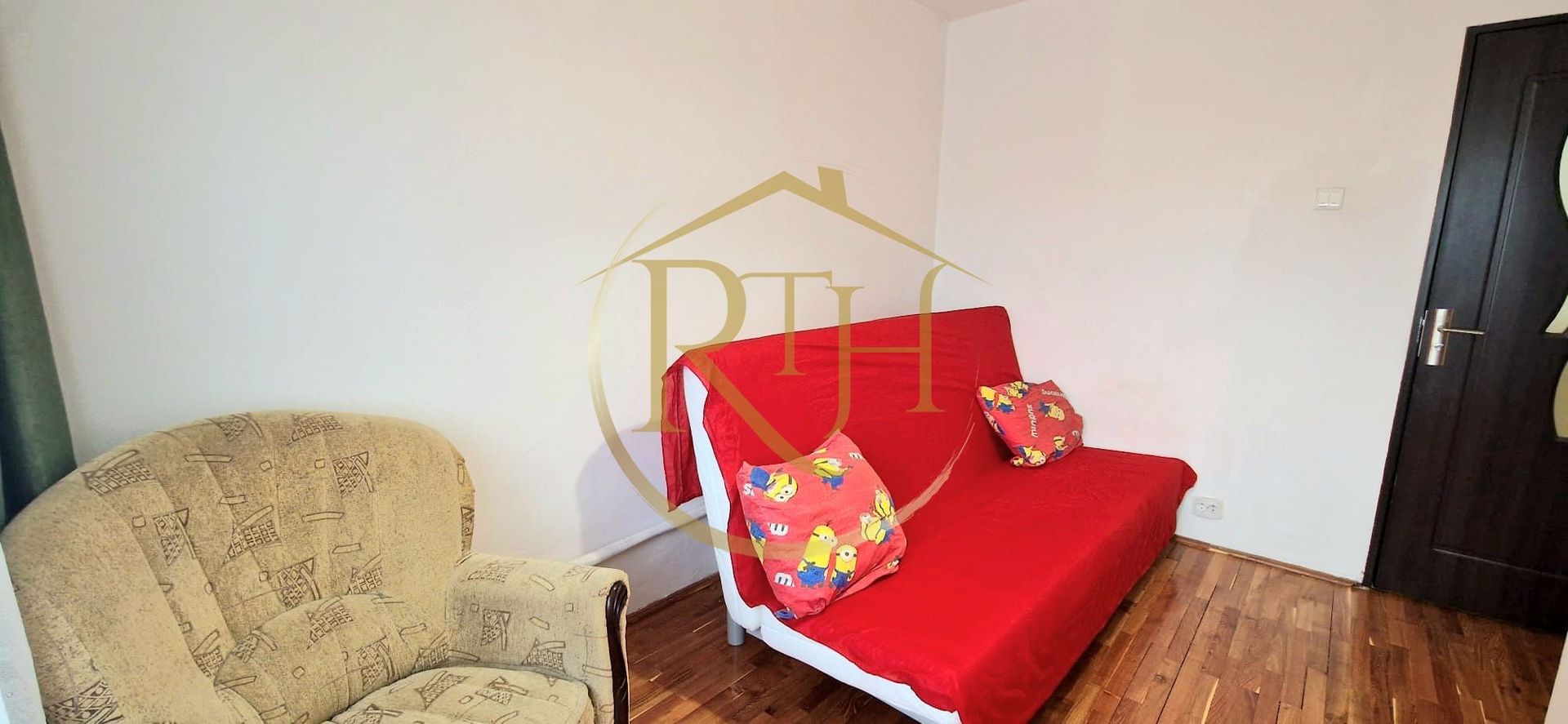 Ofer spre închiriere apartament 3 camere,2 bai, zona Lipovei, 400 euro/lună. - Poză 9